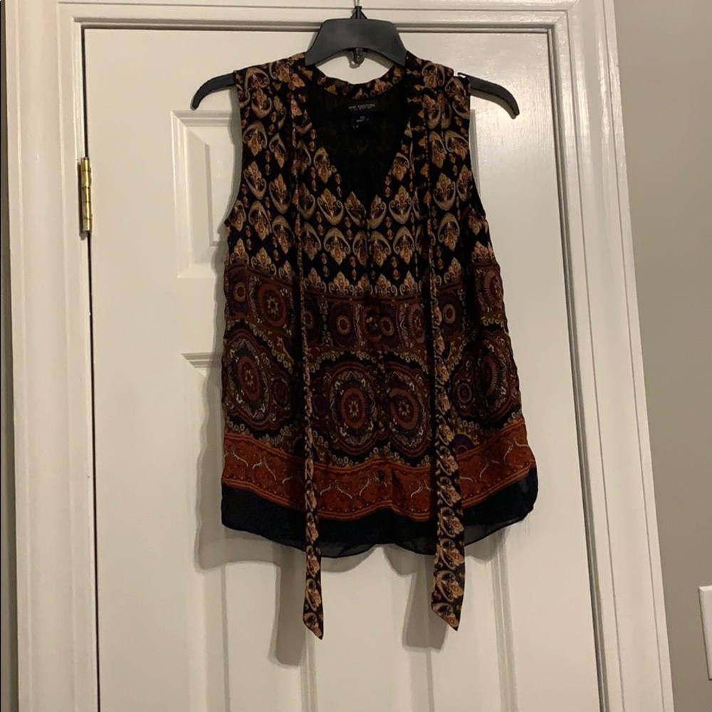 Sleeveless blouse